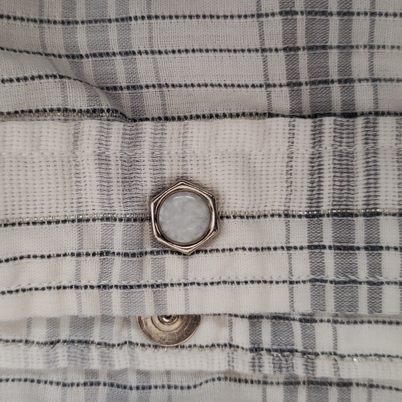 Tailored by Thunderbird long sl. pearl snap buttons white plaid w/ grey & silver - Picture 3 of 7